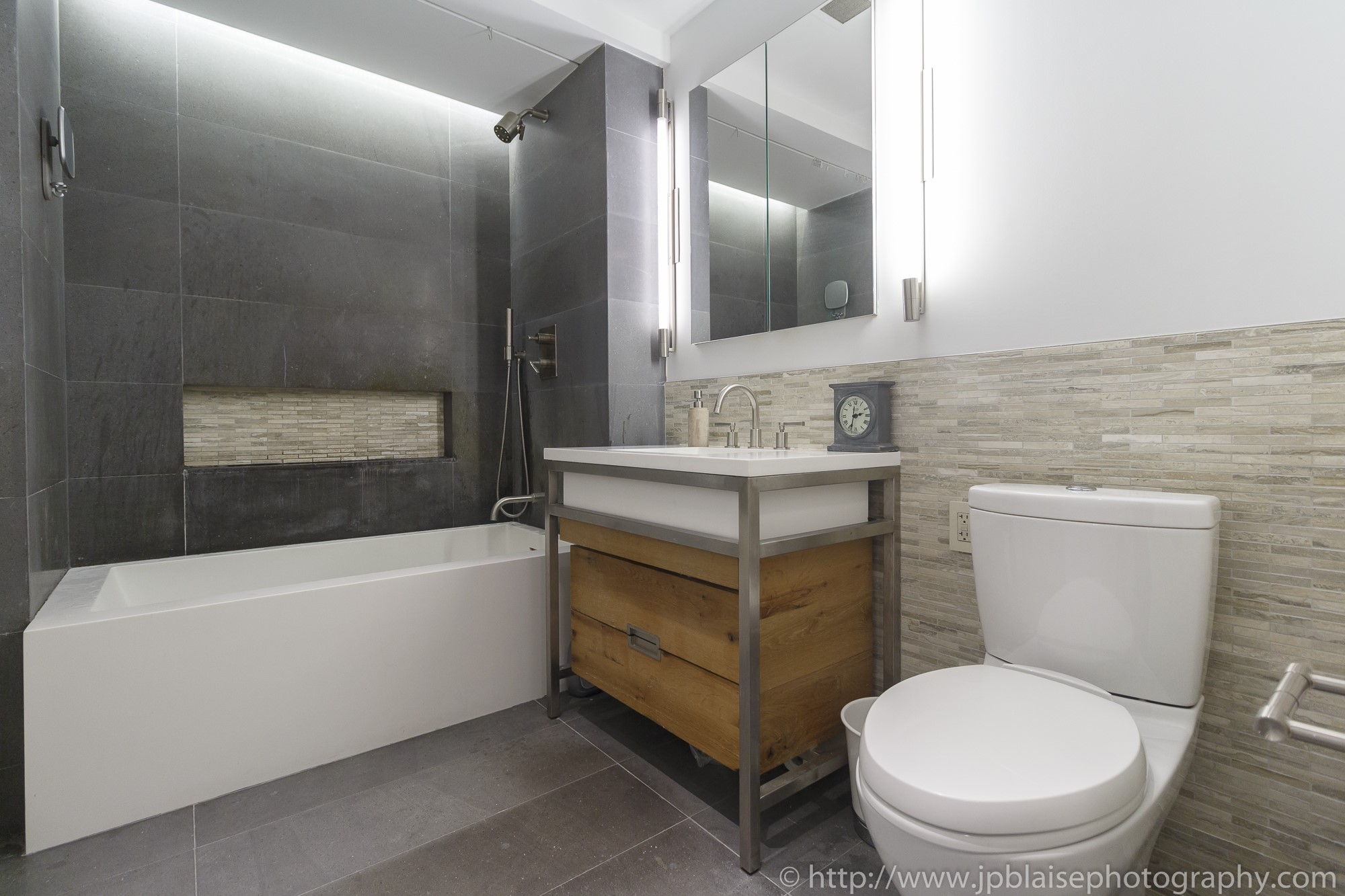 Apartment photographer real estate interior condo one bedroom east village bathroom