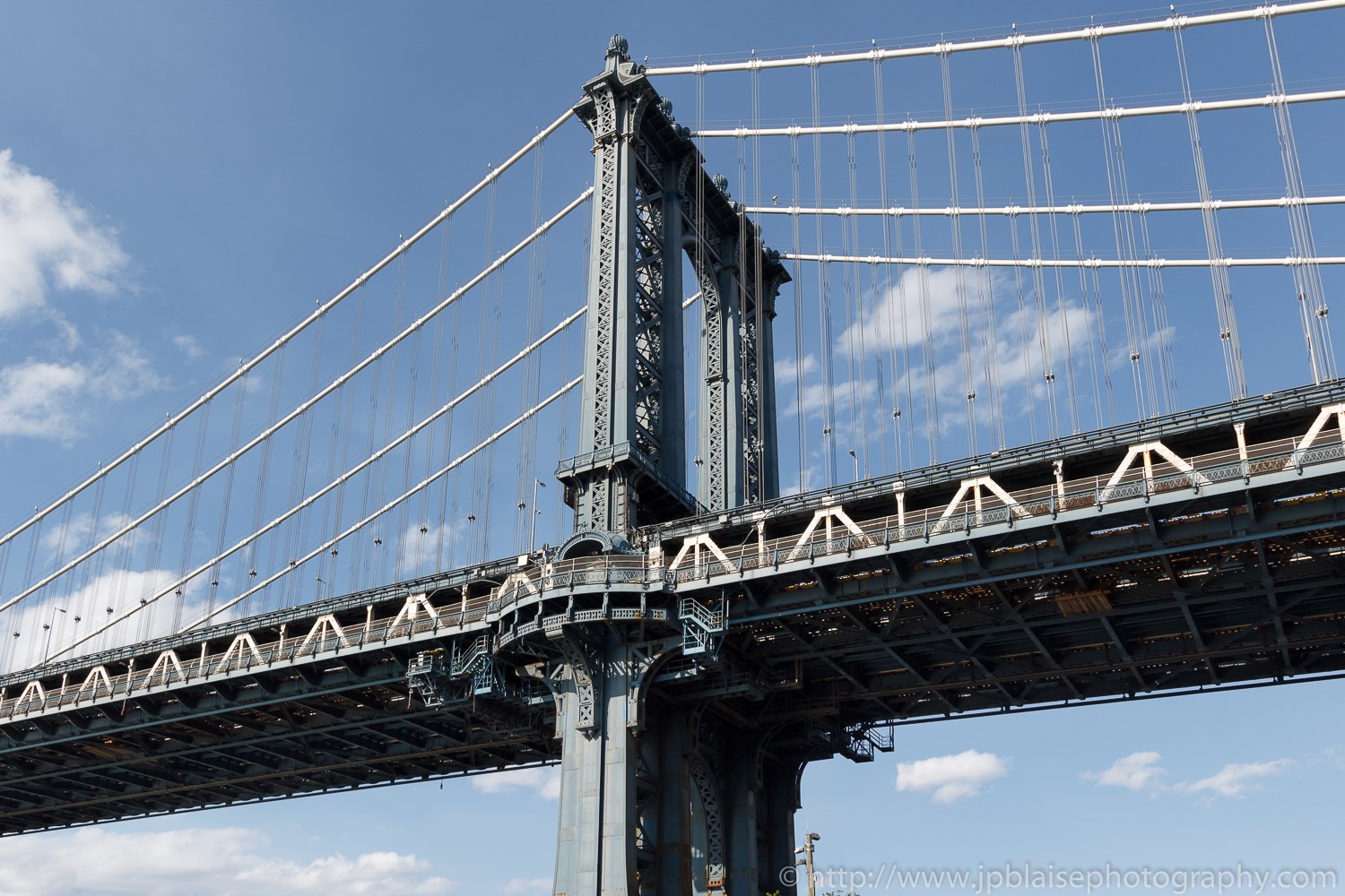 Apartment photography views of the manhattan bridge from the brooklyn waterfront