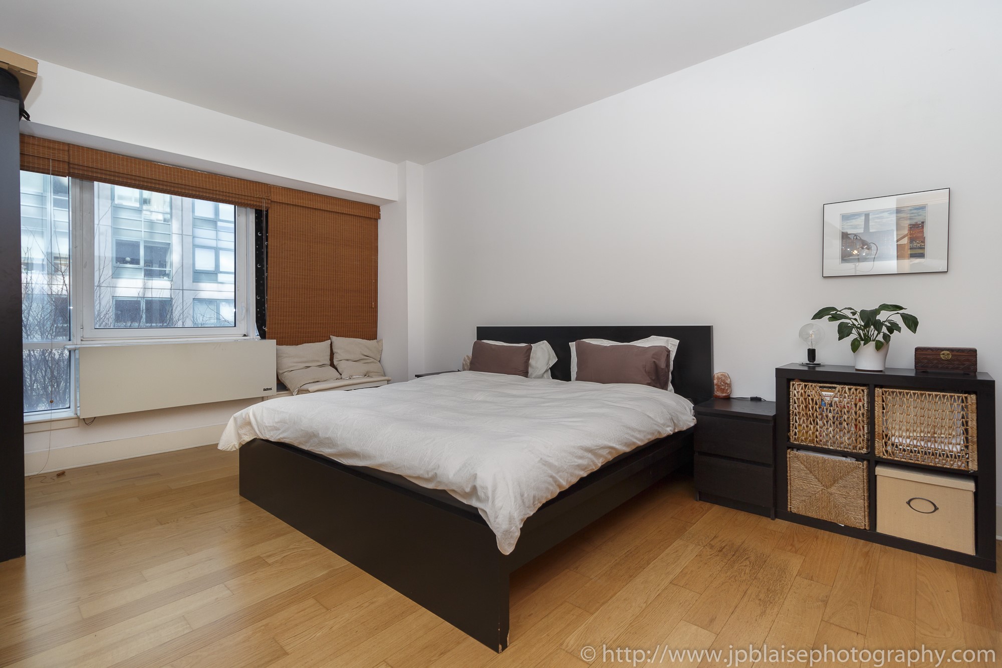 Brooklyn nyc apartment photographer interior real estate ny new york photography bedroom