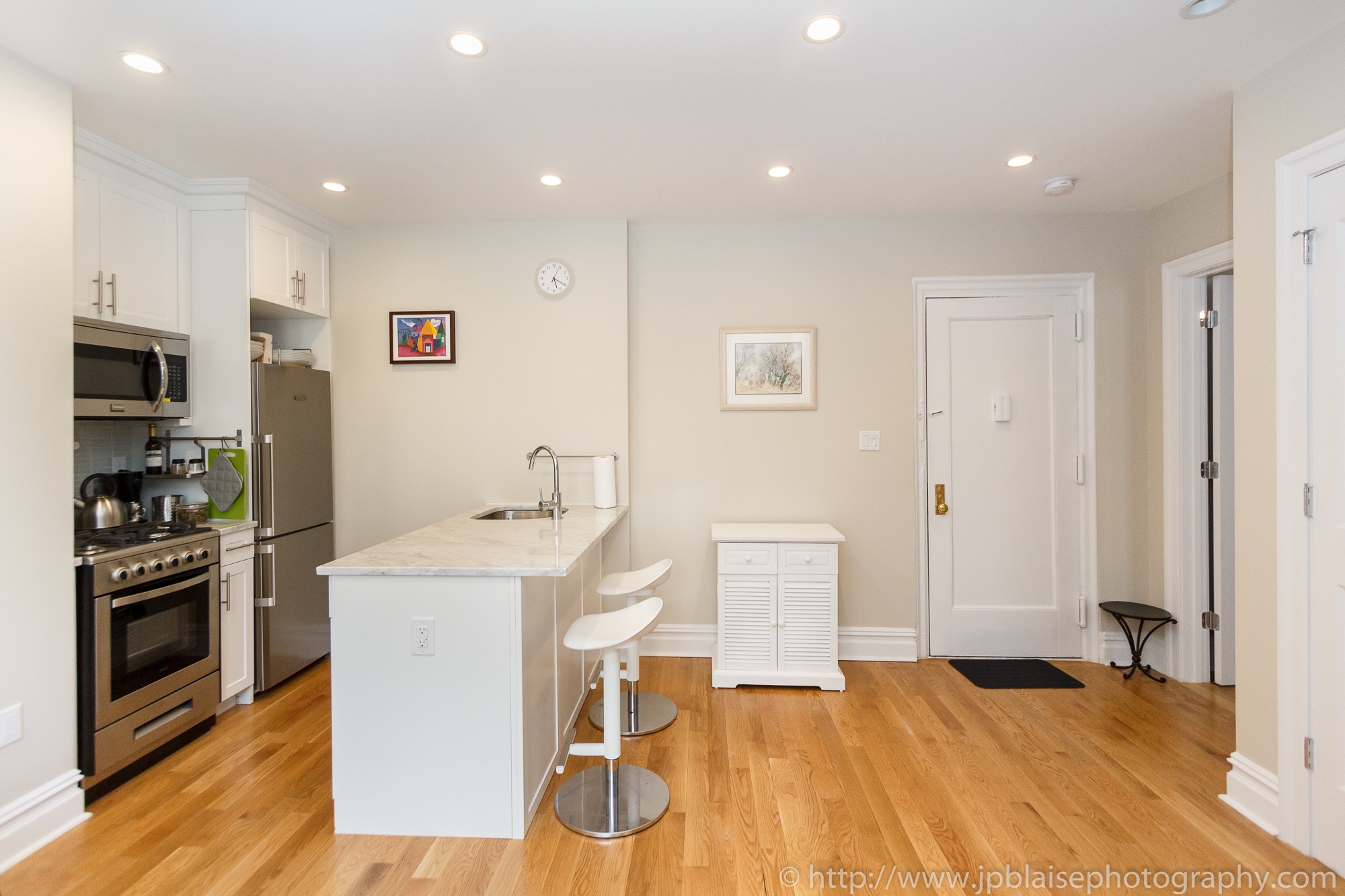 Interior photography nyc one bedroom apartment in washington heights manhattan new york