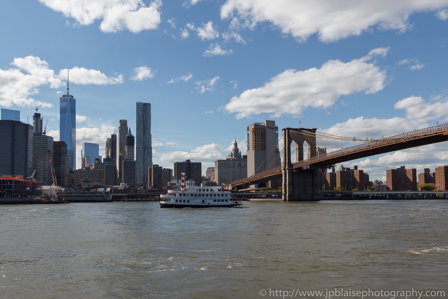 Interior photography views of the manhattan bridge from the brooklyn waterfront