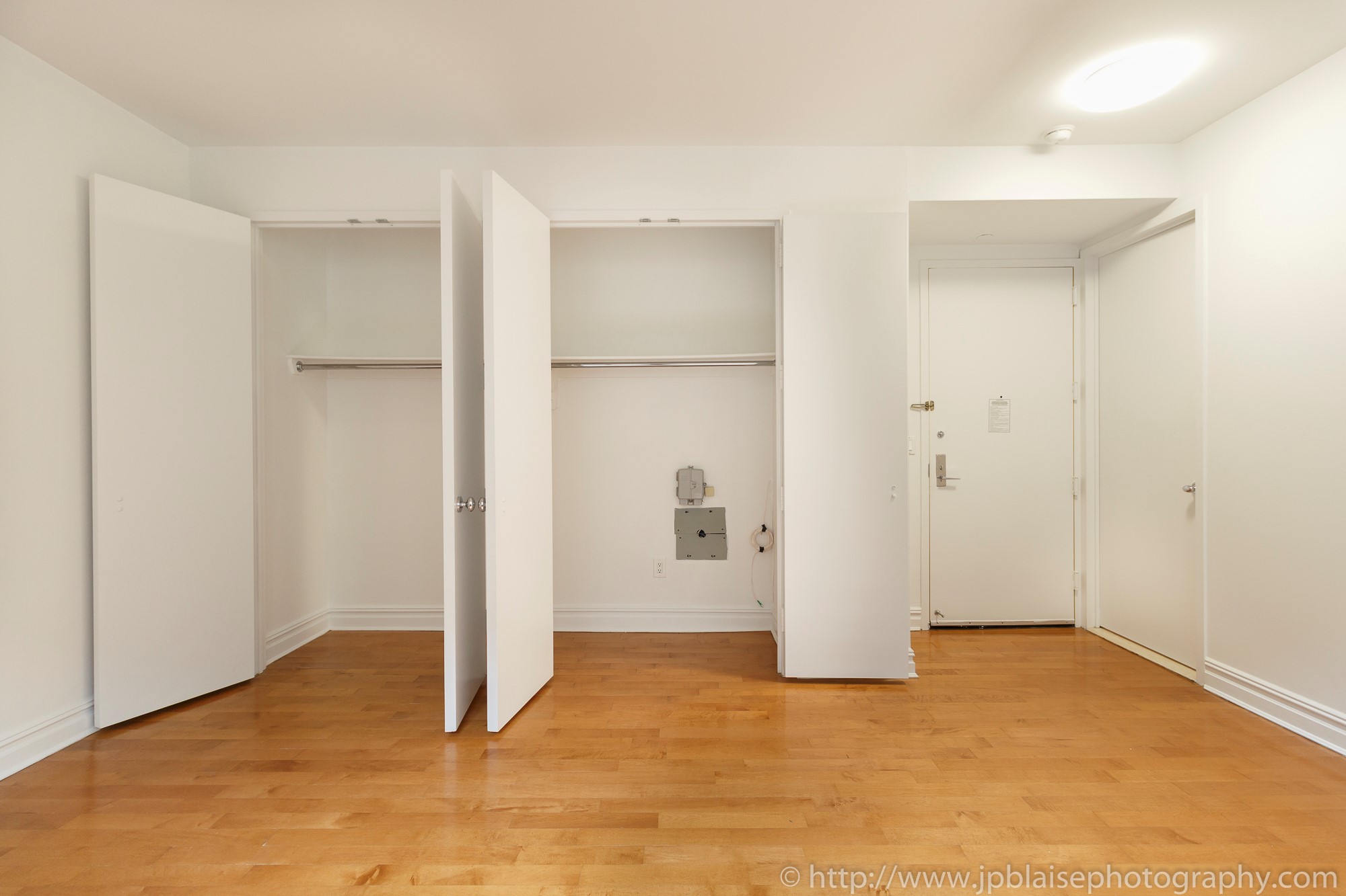 NY airbnb real estate interior apartment photographer upper east side manhattan ny new york Living room closets
