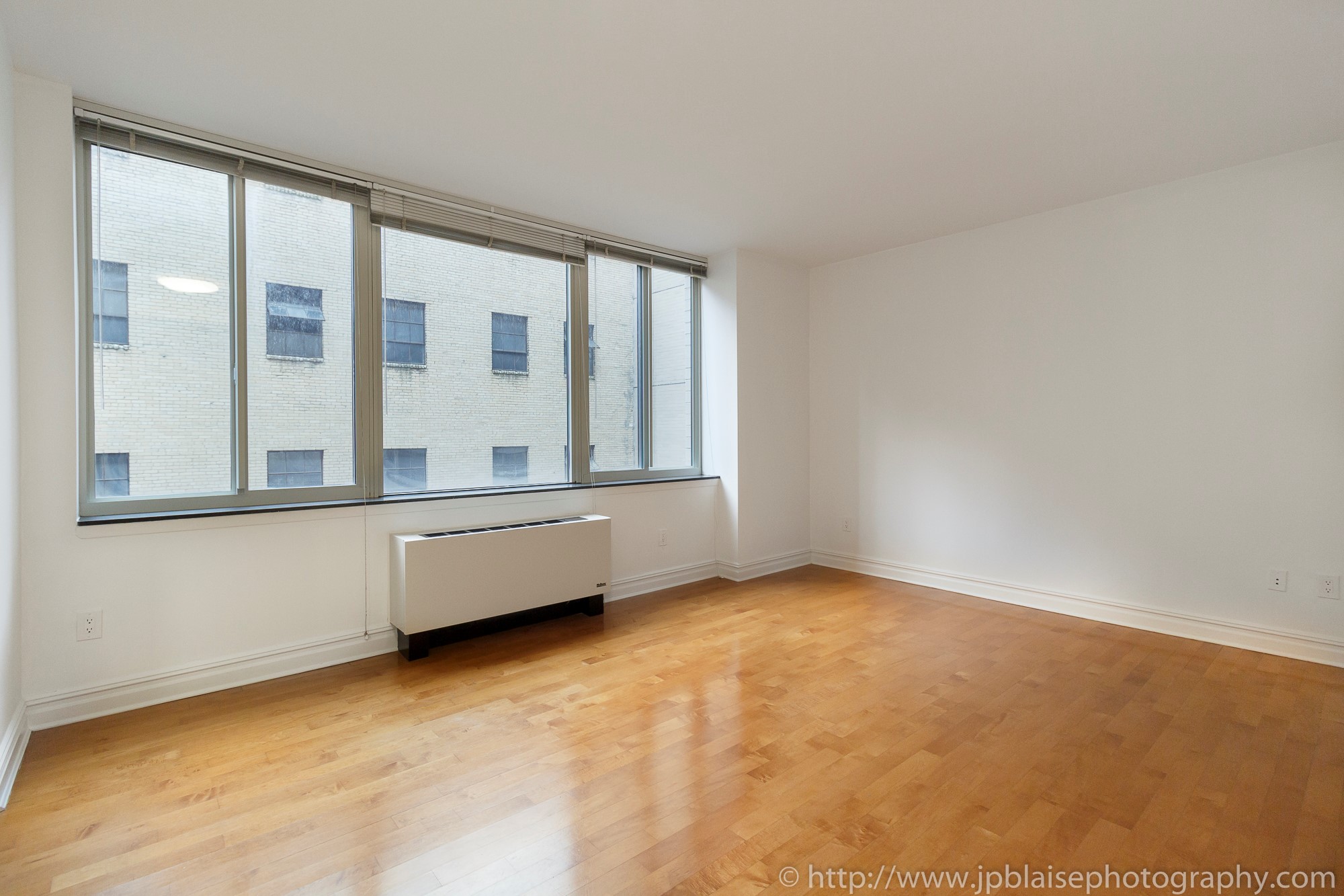 NY airbnb real estate interior apartment photographer upper east side manhattan ny new york Living room