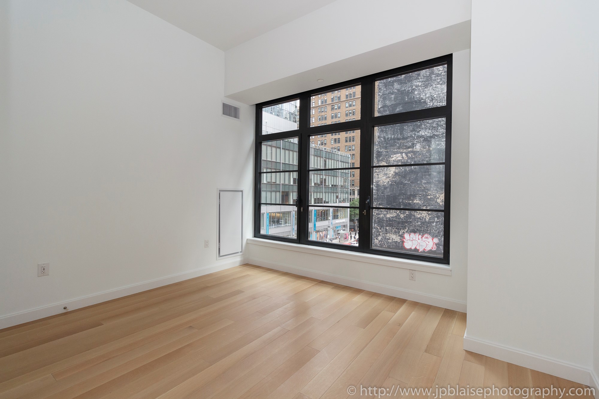 New York Apartment Photographer one bedroom condo manhattan flatiron district NY NYC bedroom