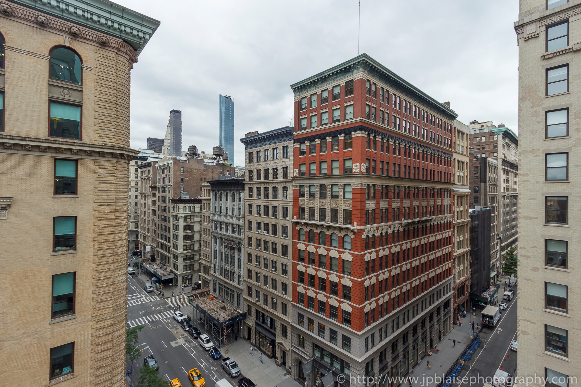 New-York-apartment-photographer-one-bedroom-flatiron-nyc-views