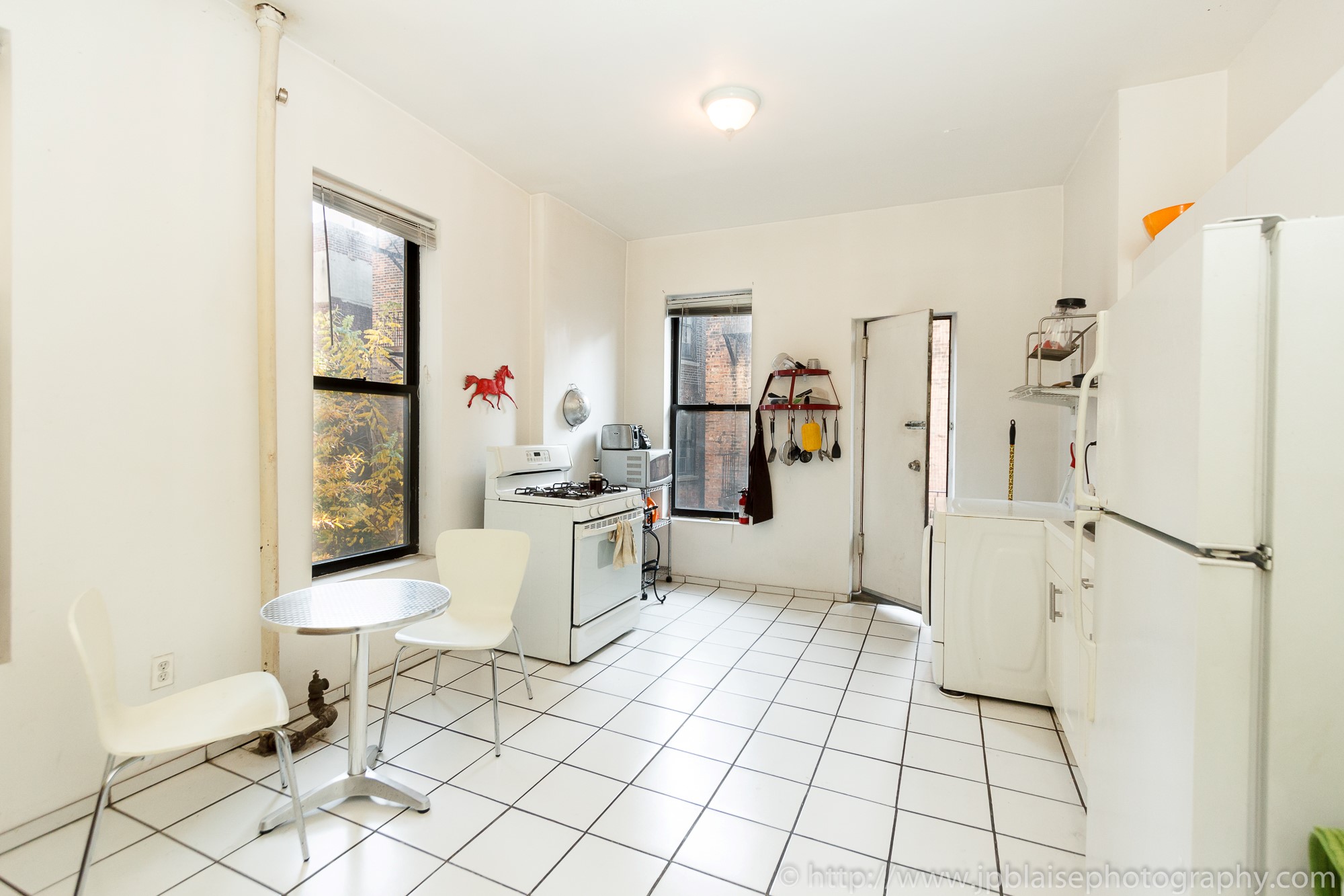 new york apartment photographer work room for rent on the upper west side kitchen