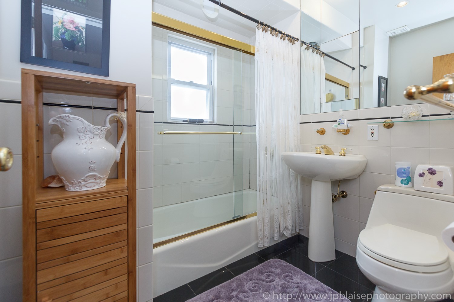 New york interior photographer room to rent in queens village house bathroom