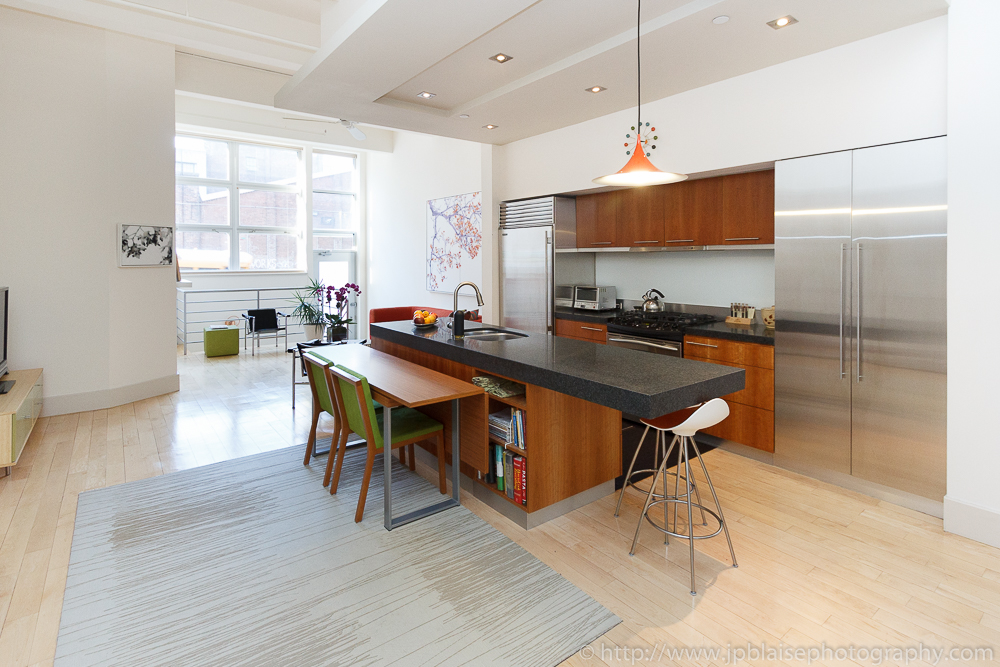 Williamsburg Real Estate photographer Picture of the Kitchen of a Brooklyn Loft 