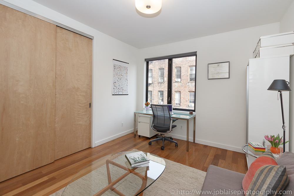 New York apartment photographer work: office in Greenwich village