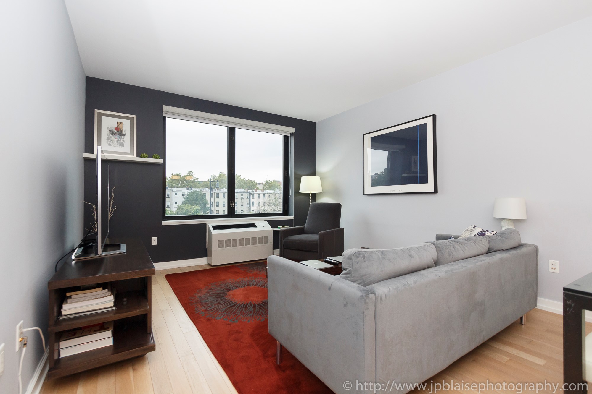 apartment-photographer-ny-two-bedroom-long-island-city-queens-living-area