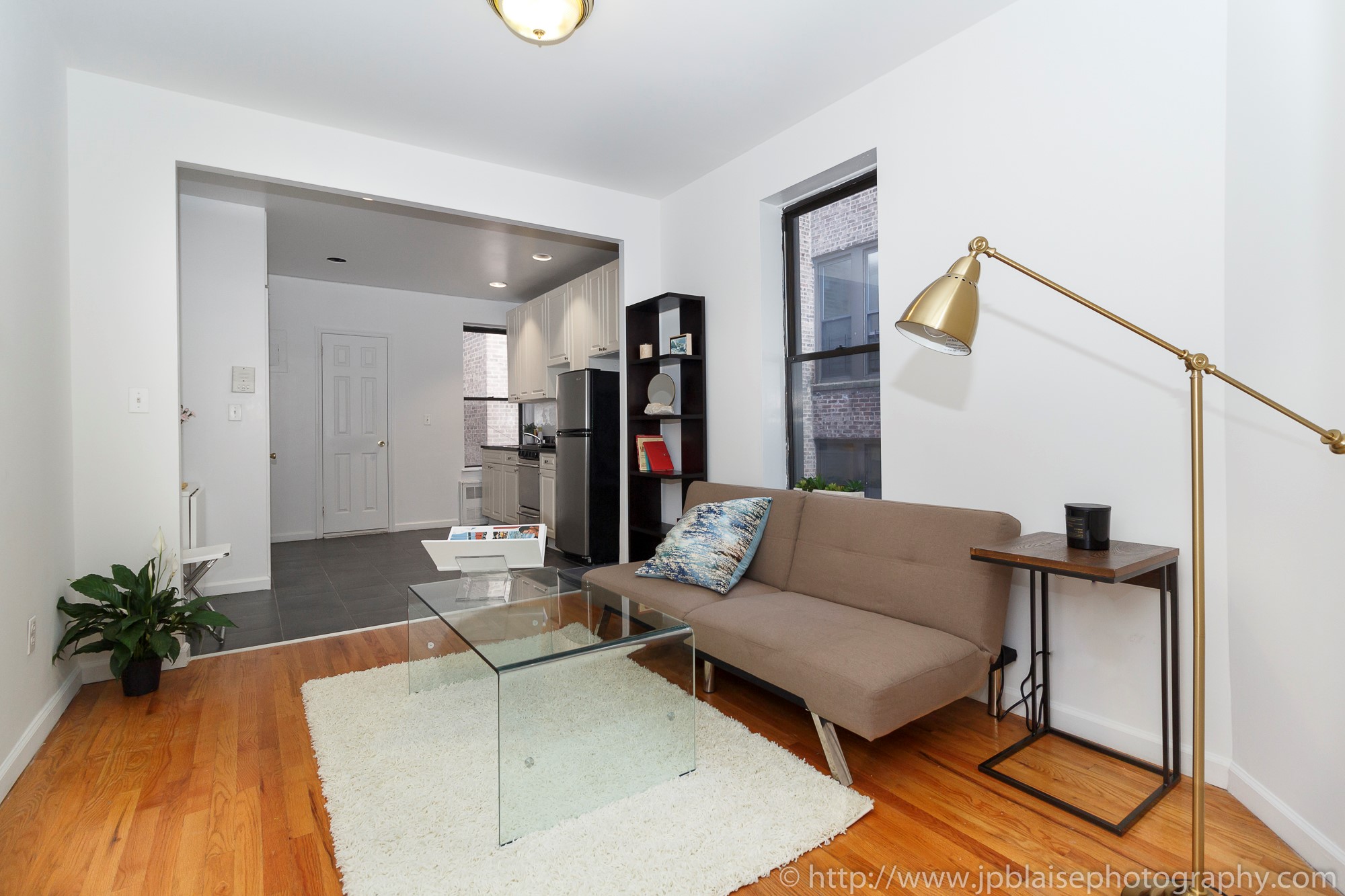 apartment photographer real estate interior new york ny nyc midtown manhattan living room kitchen
