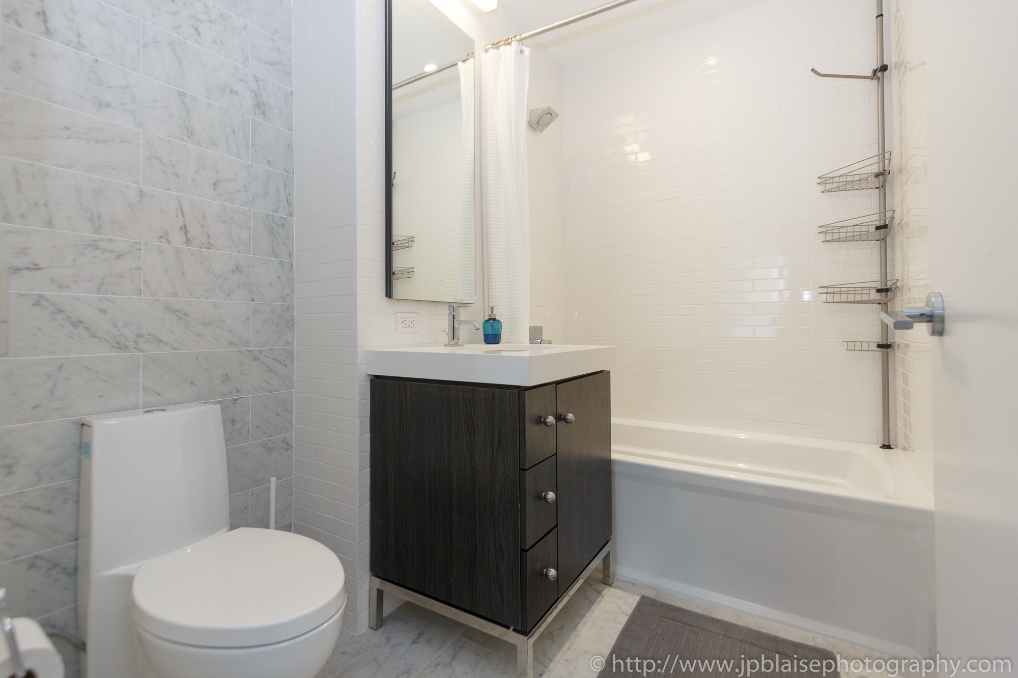 new york city apartment photographer midtown west bathroom