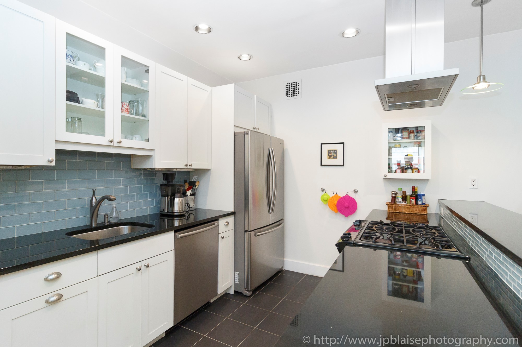 ny apartment photographer 3 bedroom brooklyn heights new york real estate interior kitchen photography