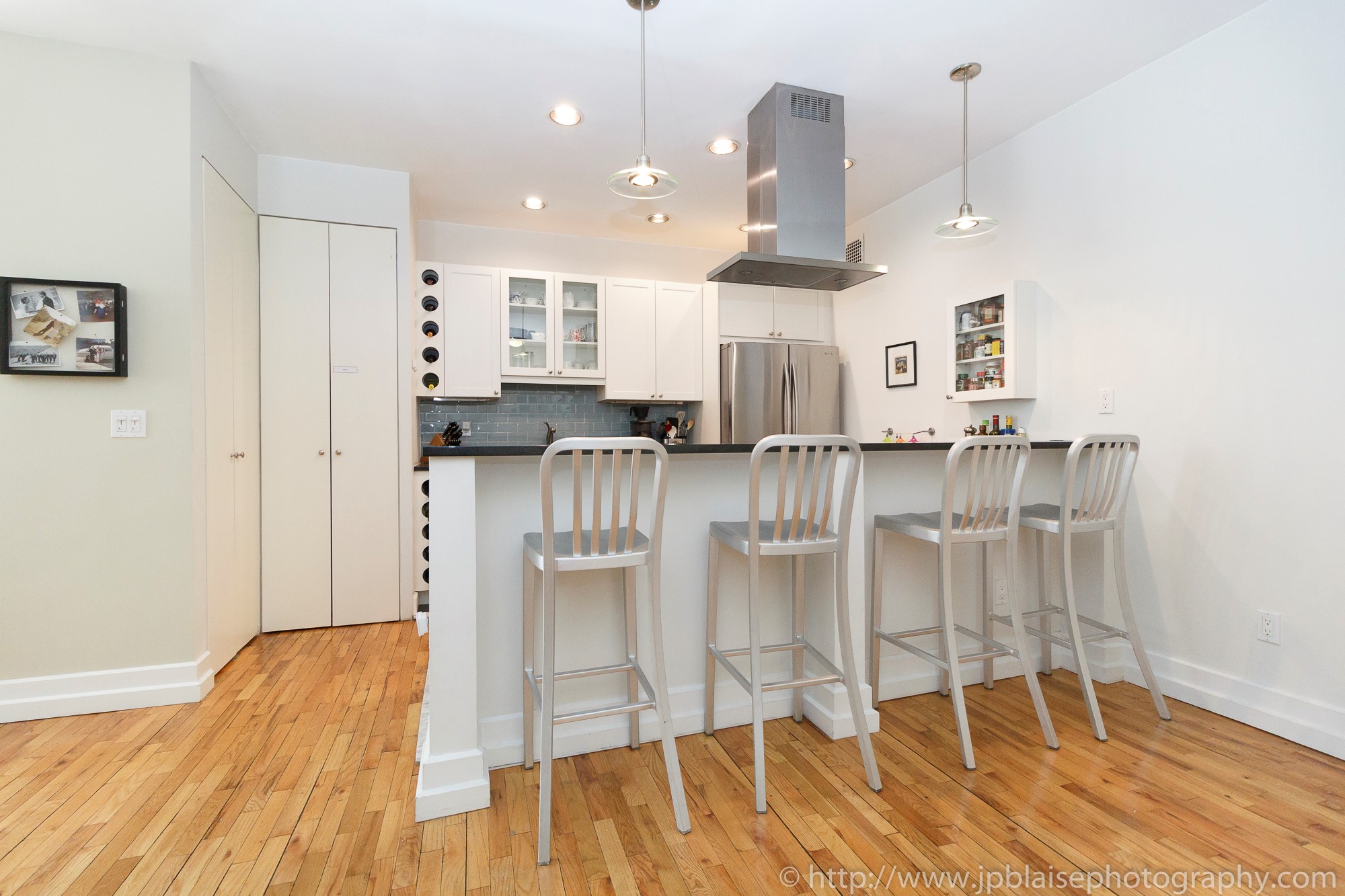 ny apartment photographer 3 bedroom brooklyn heights new york real estate interior kitchen